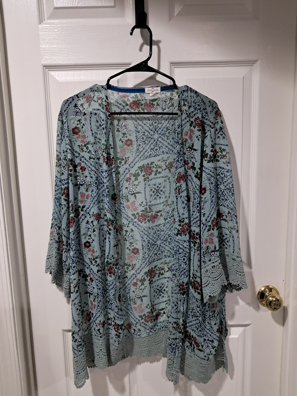 Light Blue Floral Lace Trim Kimono